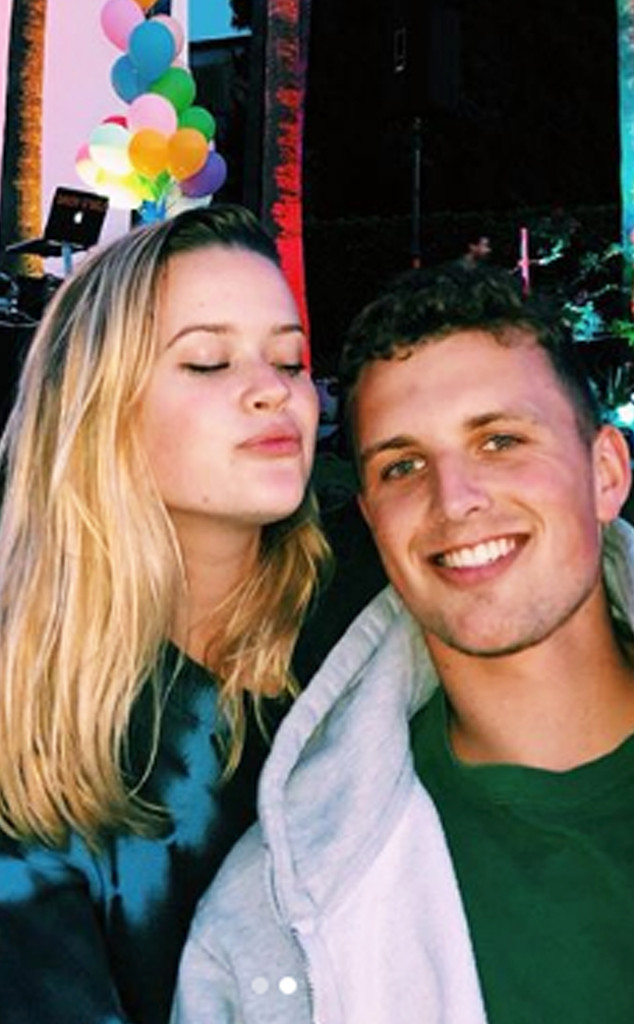 Ava Phillippe Responds to Fans Saying Her Boyfriend Looks Like Her Dad